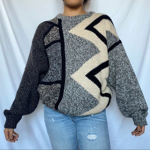[SOLD] Vintage Black Gray Abstract Thick Sweater